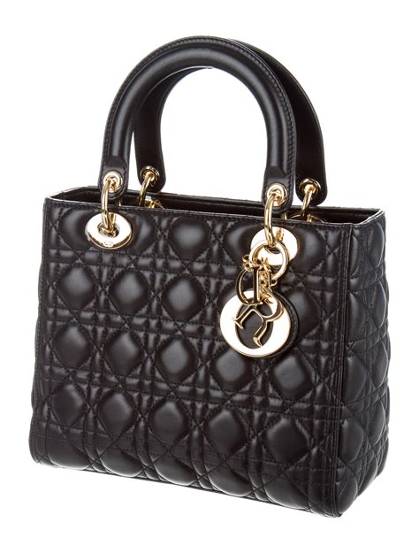 lady dior medium misure|medium lady dior bag price.